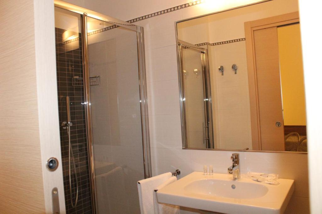Hotel House Beatrice Milano Extérieur photo